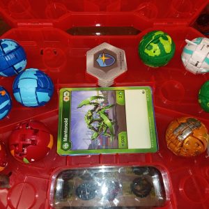 Bakugan Case with 10 Battle Brawlers, cards, magnets.